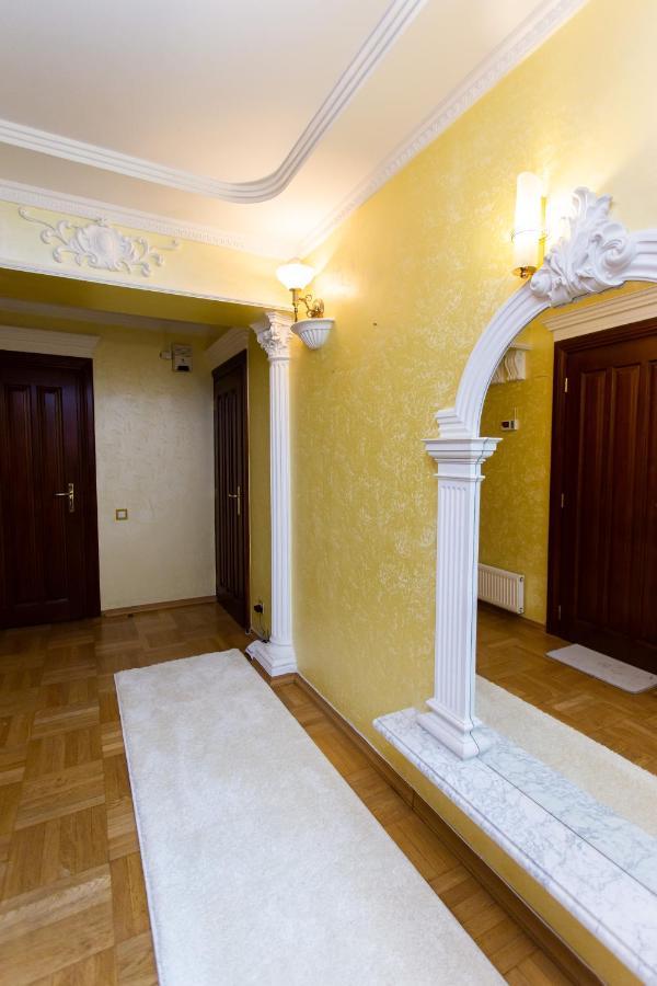 Ferienwohnung Центр. Вулиця Липова. 3 Кімнати Ternopil Exterior foto